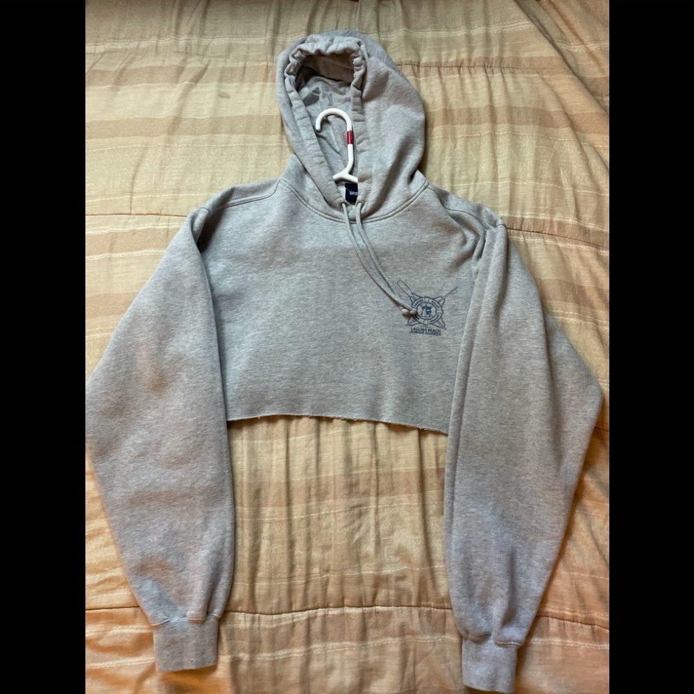 Cropped hoodie